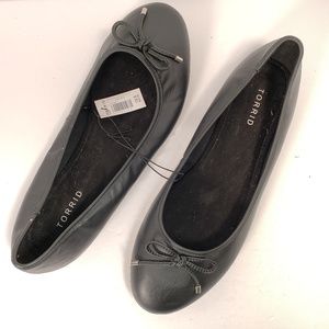 TORRID BALLET FLATS SIZE 12.5 COLOR BLACK